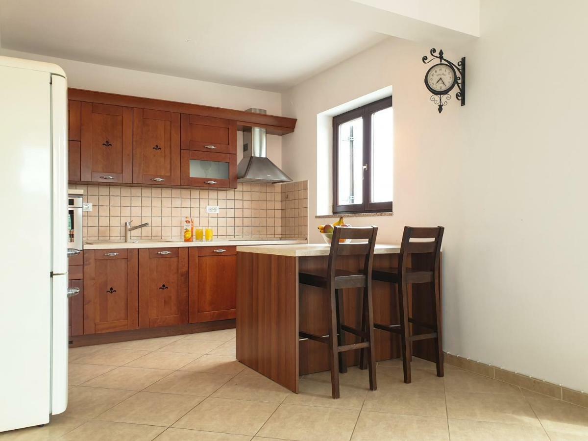 Apartment Oliva Yourcroatiaholiday Premantura Eksteriør bilde